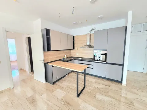 Prodaja, dvosoban stan, 104m², Centar, Budva - image 5