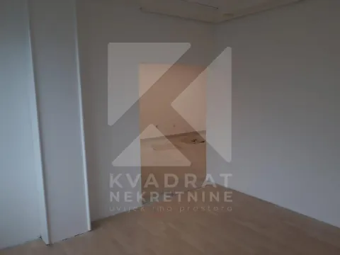 Prodaja, poslovni prostor, 49m², Lepa Kata, Podgorica - image 4