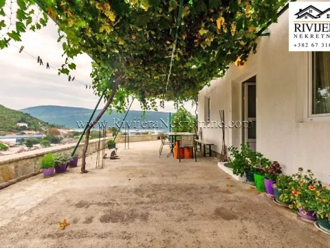 Sale, house, 64m², Zelenika, Herceg Novi