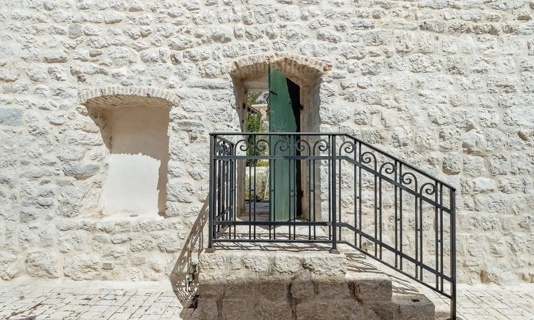 Prodaja, kuća, 490m², Dobrota, Kotor