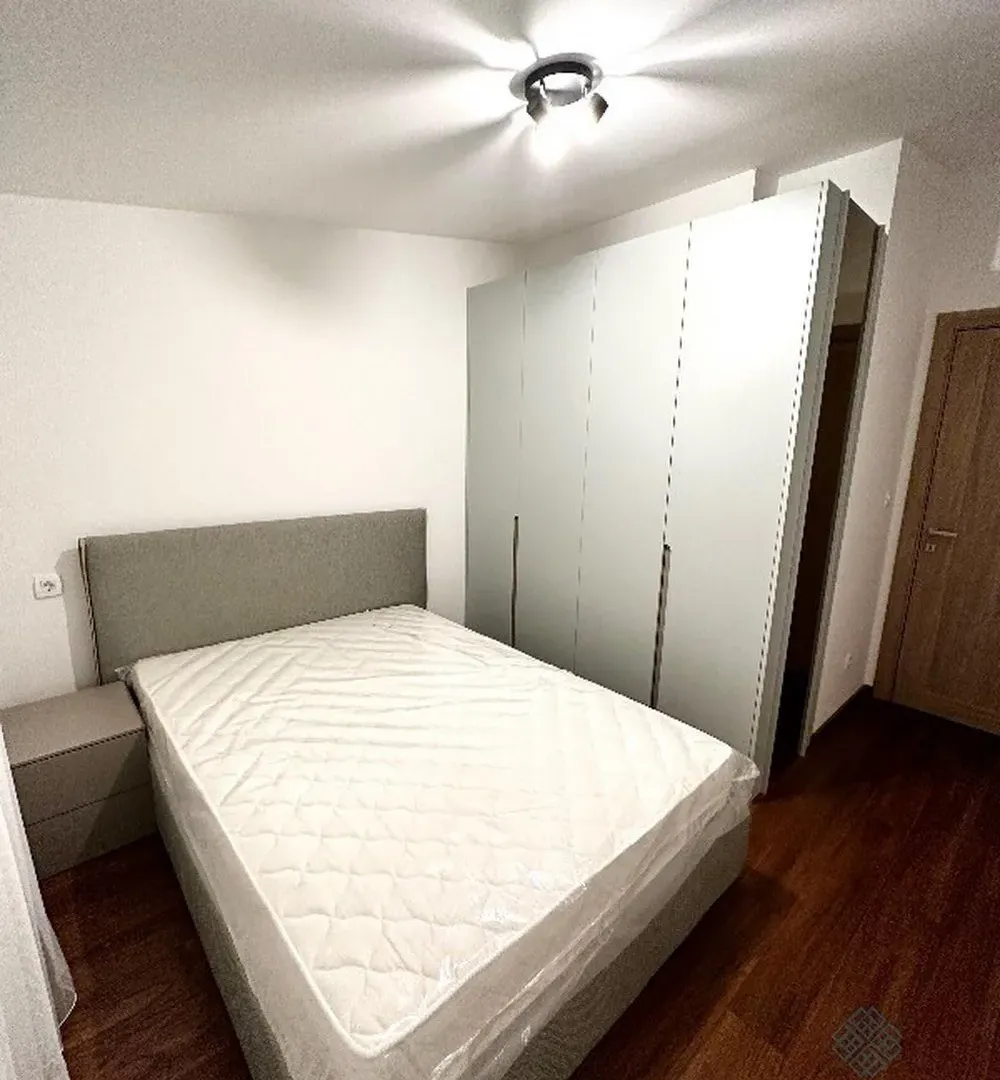 Izdavanje, četvorosoban stan, 127m², Master Kvart, Podgorica
