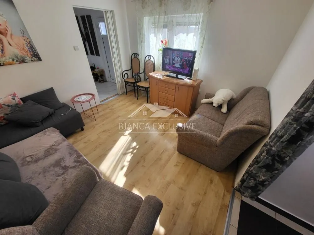 Prodaja, jednosoban stan, 40m², Zemun Kej, Zemun Sve Podlokacije