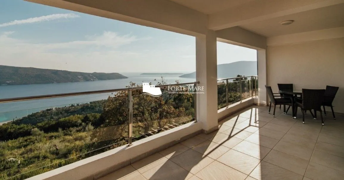 Prodaja, trosoban stan, 149m², Podi, Herceg Novi
