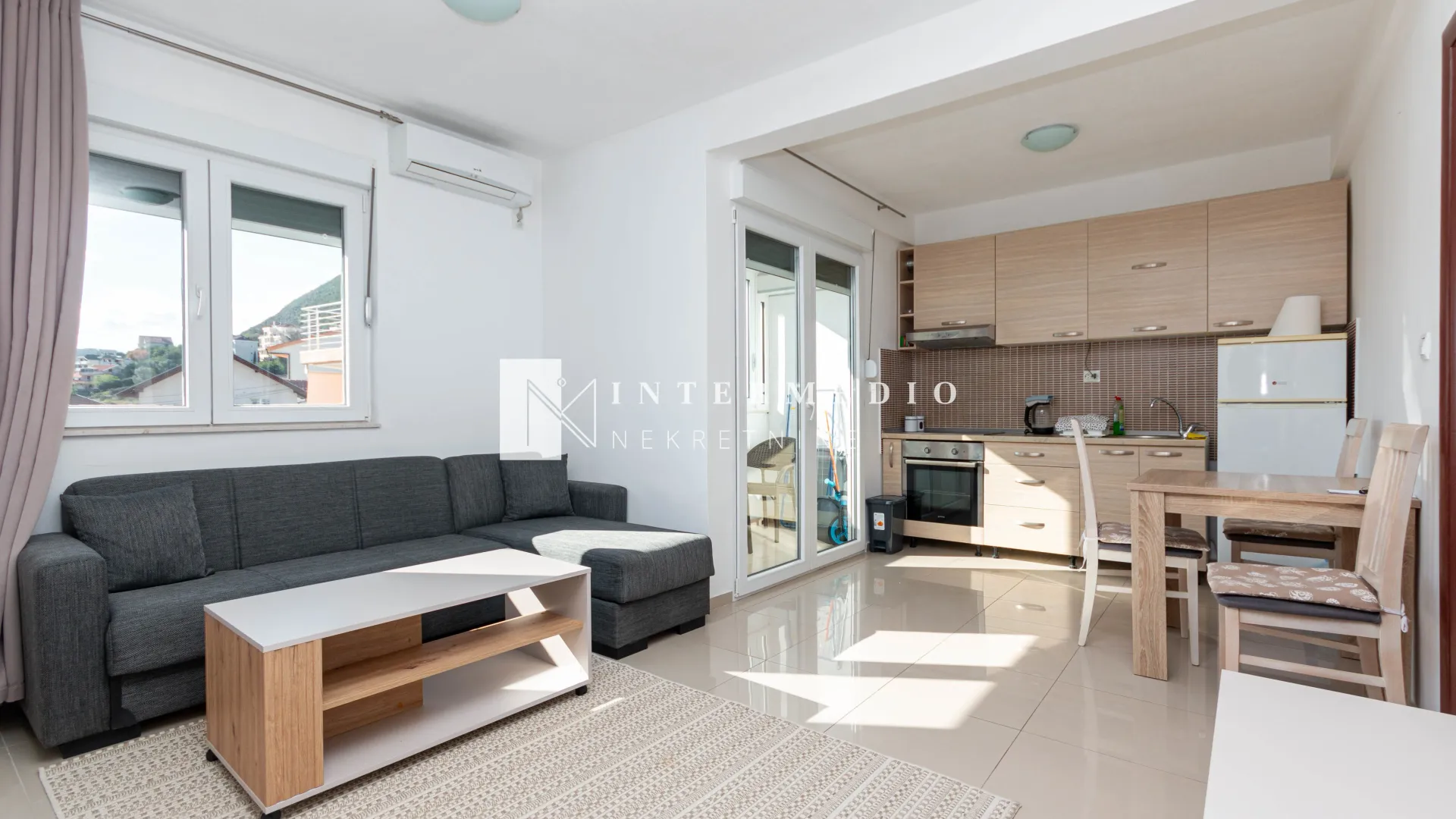 Prodaja, dvosoban stan, 47m², Đenovići, Herceg Novi