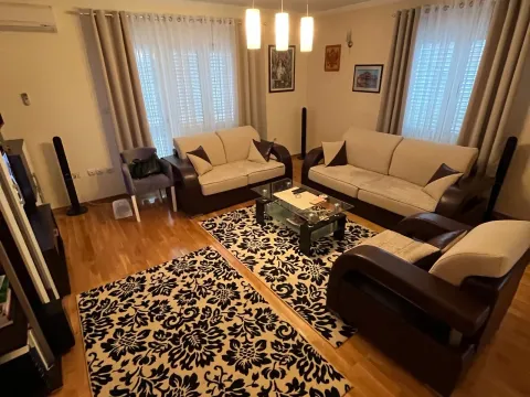 Sale, house, 761m², Tološi, Podgorica - image 4