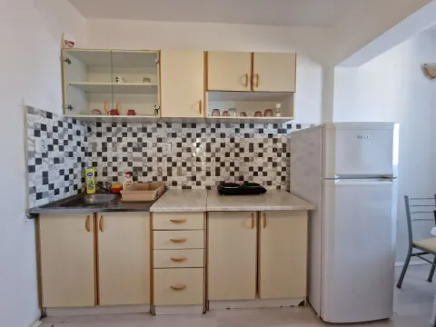 Sale, one bedroom apartment, 50m², Blizikuće, Budva - image 12