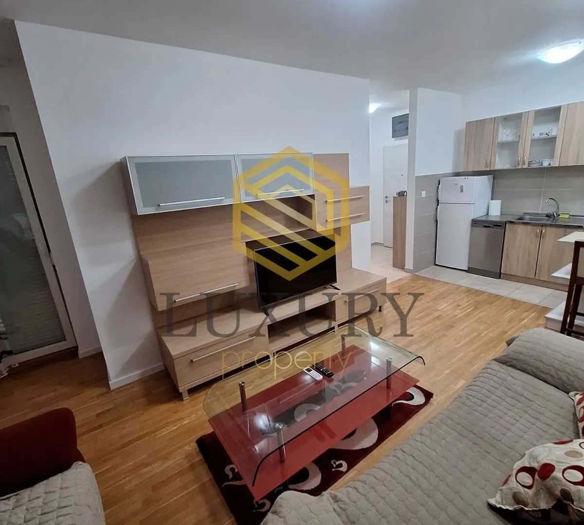 Izdavanje, jednosoban stan, 42m², Zagorič, Podgorica