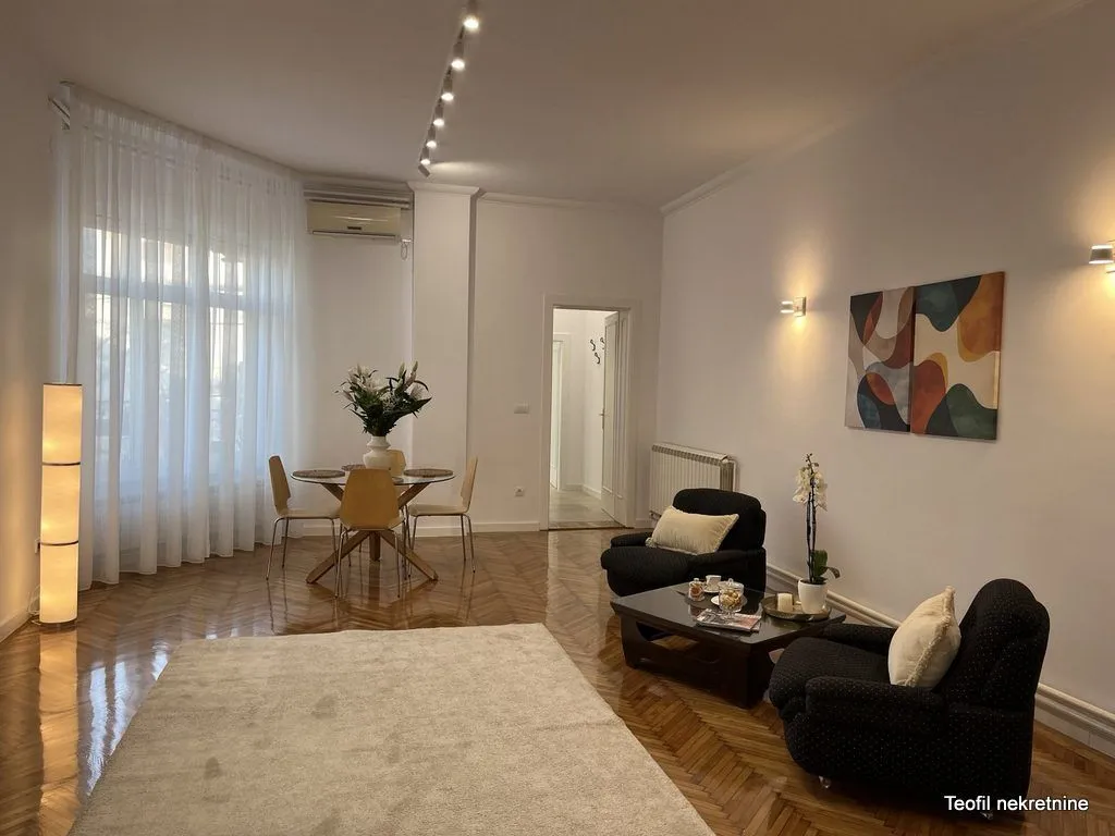 Izdavanje, dvosoban stan, 96m², Stari Grad, Beograd