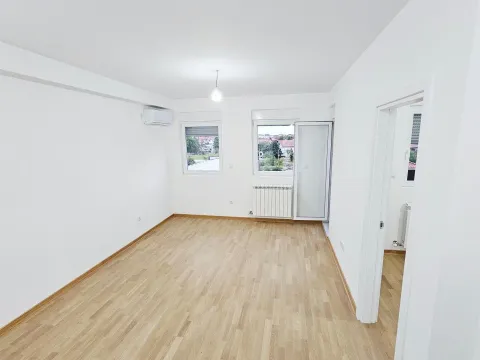 Prodaja, jednosoban stan, 35m², Altina, Beograd - image 4