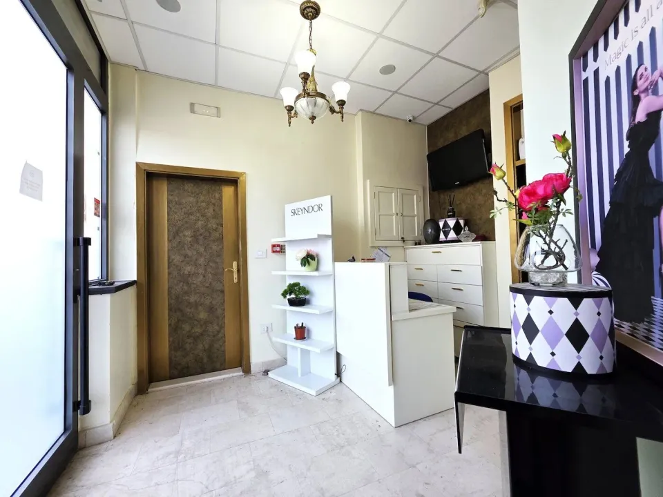 Sale, office space, 60m², Pejton, Podgorica