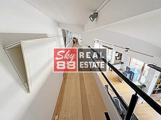 Izdavanje, stan, 415m², Vračar Sve Podlokacije, Beograd