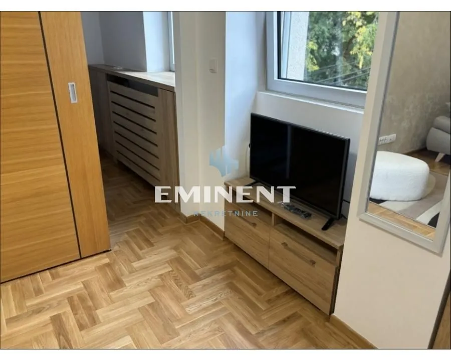 Rent, two bedroom apartment, 40m², Stari Grad, Beograd