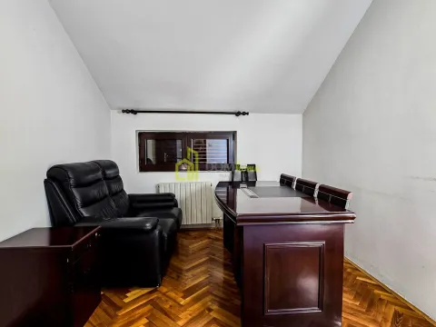 Izdavanje, kuća, 380m², Gorica C, Podgorica - image 20