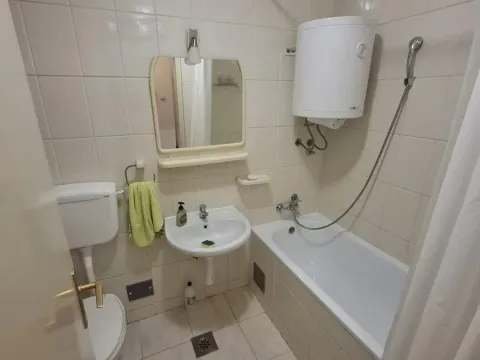 Izdavanje, garsonjera, 26m², Grbavica, Novi Sad Sve Podlokacije - image 6