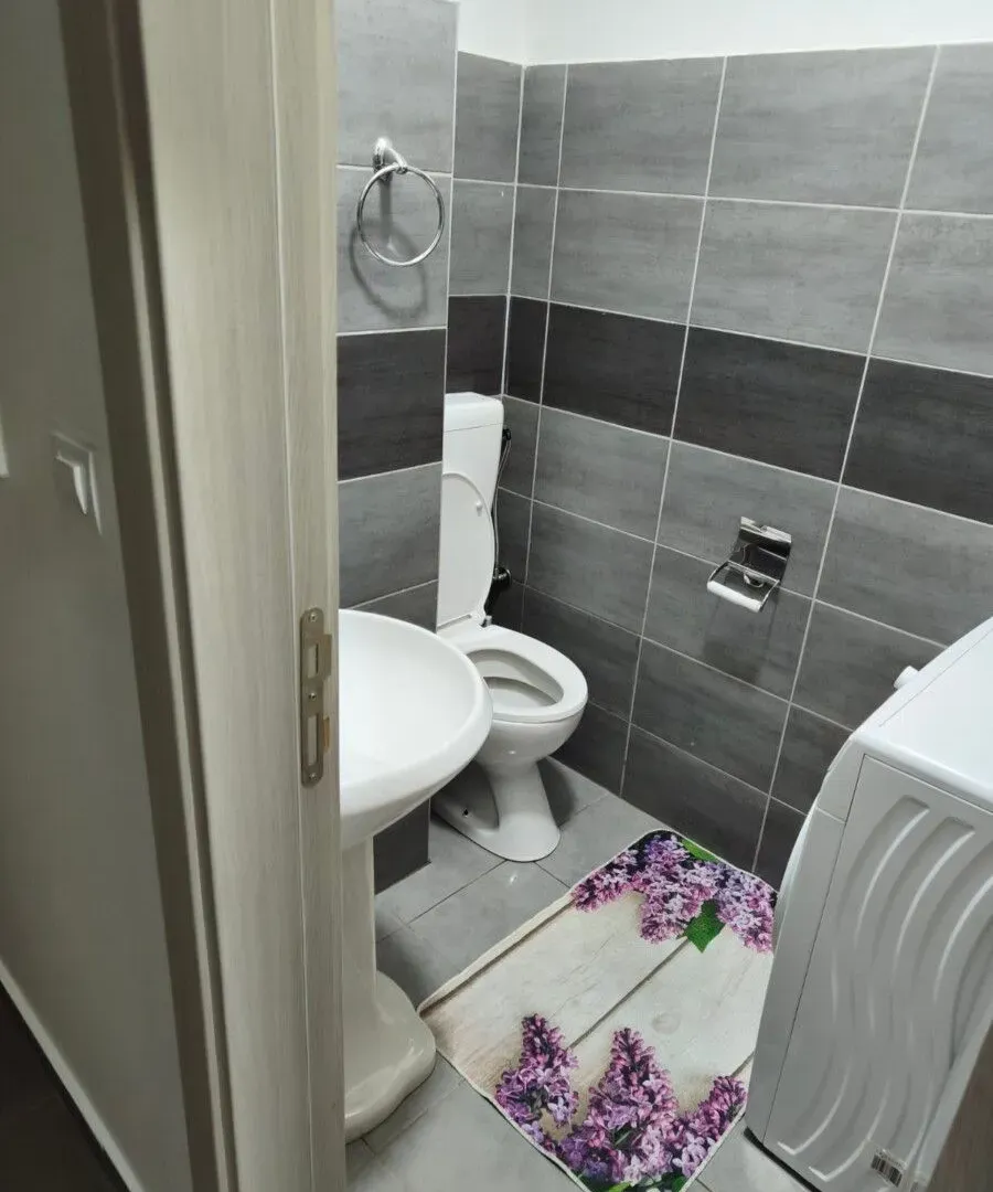 Izdavanje, trosoban stan, 68m², Zabjelo, Podgorica
