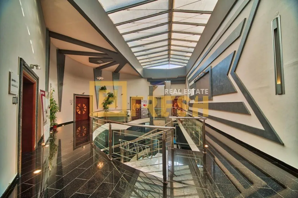 Rent, office space, 130m², Preko Morače, Podgorica
