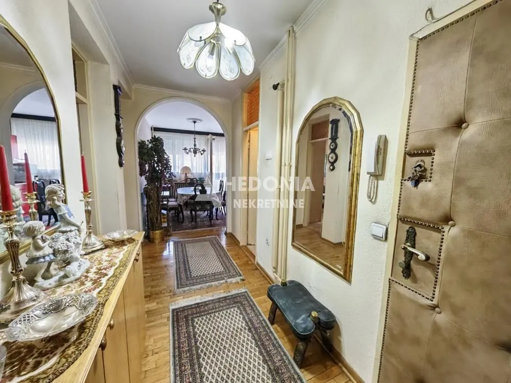 Prodaja, dvosoban stan, 63m², Čukarica, Beograd