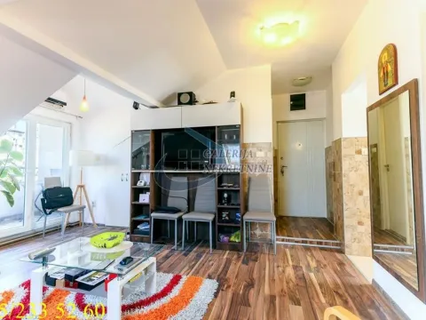Sale, two bedroom apartment, 40m², Južni Bulevar, Vračar Sve Podlokacije - image 4