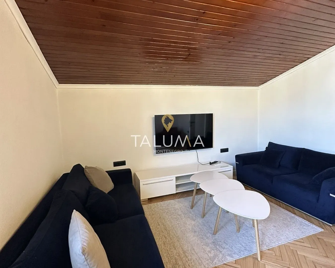 Izdavanje, dvosoban stan, 106m², Stari Aerodrom, Podgorica