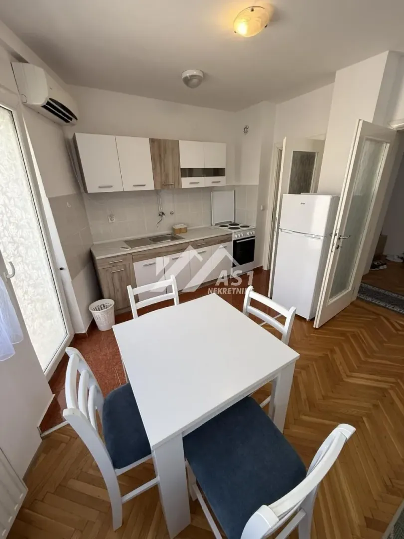 Izdavanje, dvosoban stan, 45m², Novi Sad Sve Podlokacije, Novi Sad