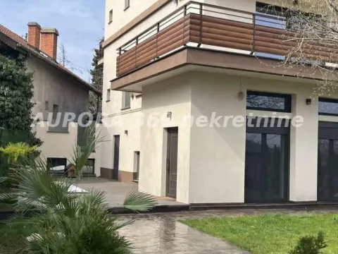 Kuća in Sremska Kamenica