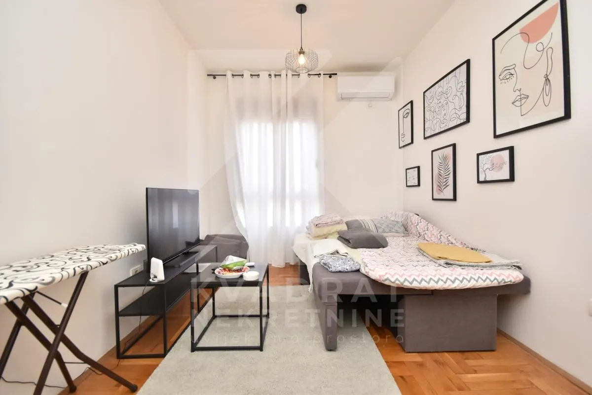 Izdavanje, garsonjera, 25m², City Kvart, Podgorica