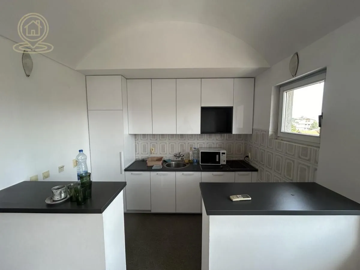 Rent, office space, 175m², Voždovac Sve Podlokacije, Beograd