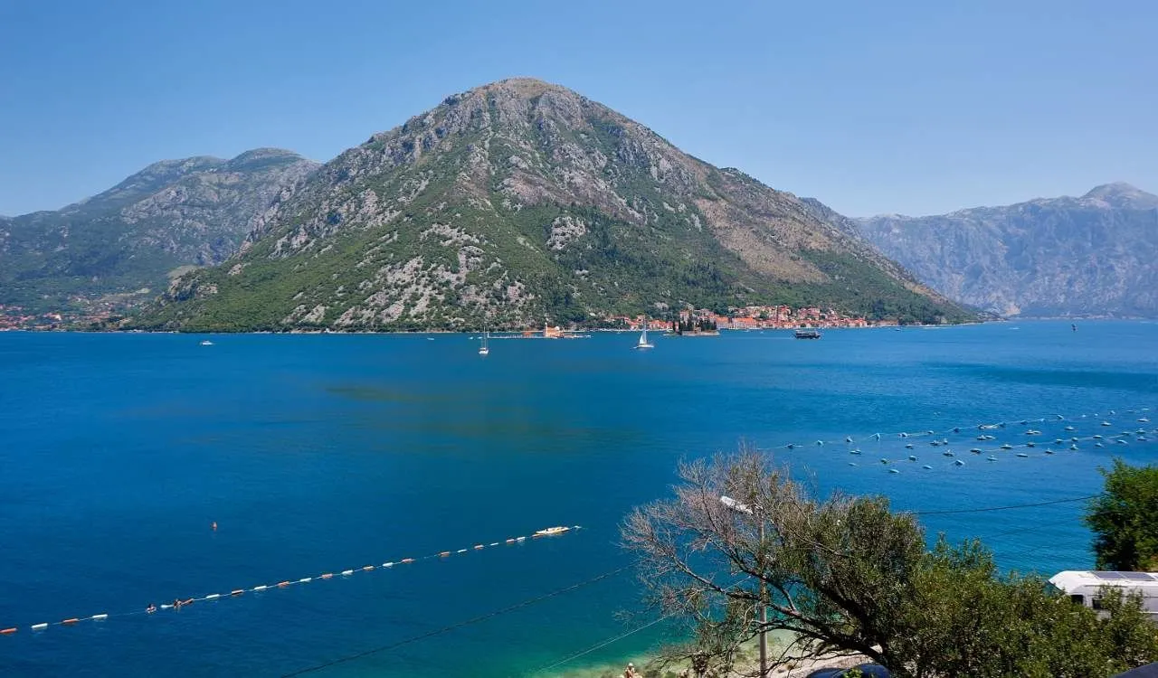 Sale, house, 235m², Kostanjica, Kotor