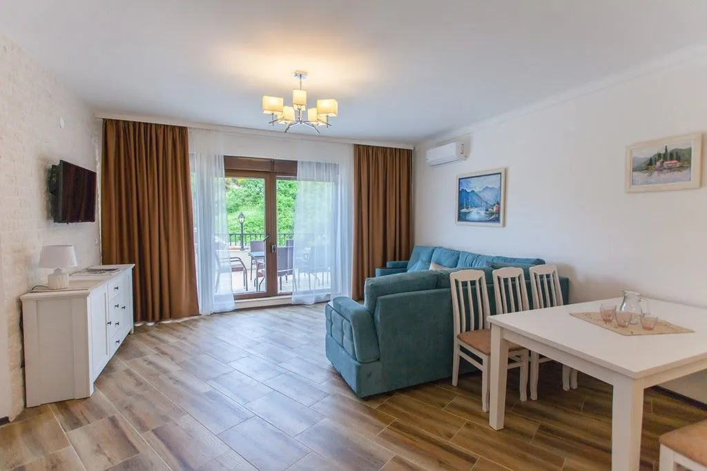 Sale, apartment, 140m², Kamenovo, Budva