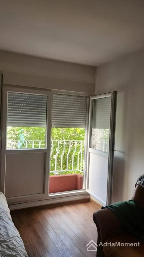 Prodaja, dvosoban stan, 76m², Centar, Tivat