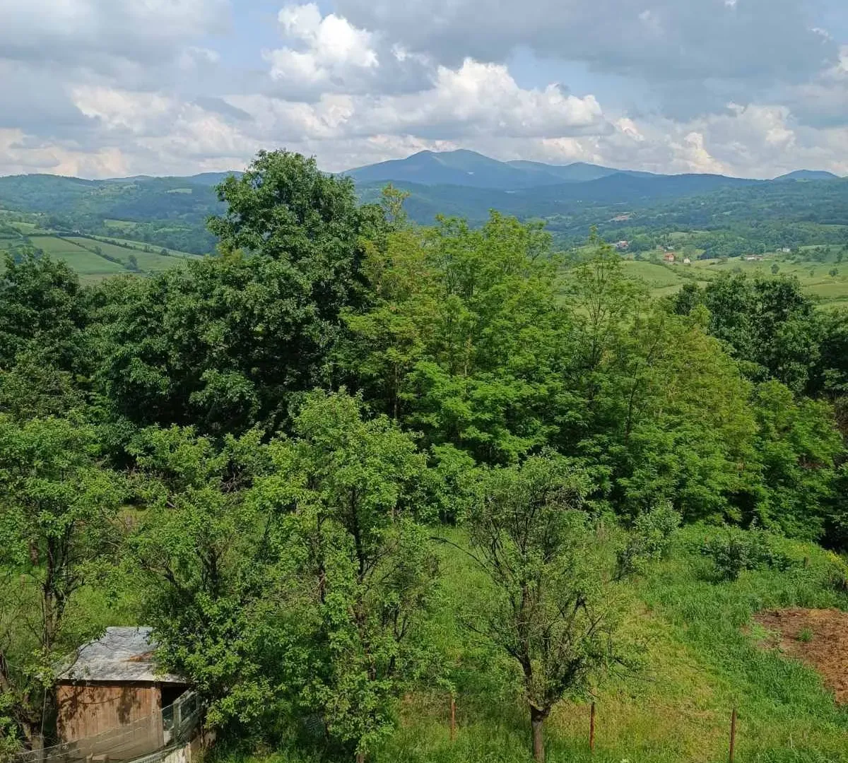 Prodaja, kuća, 360m², Ugrinovci, Gornji Milanovac