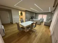 Izdavanje, trosoban stan, 120m², Obala Đuraševića, Tivat - image 11