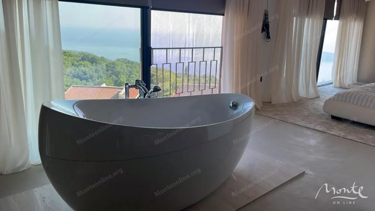 Sale, house, 257m², Kuljače, Budva