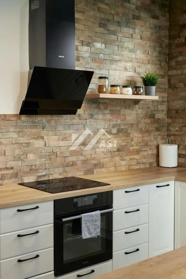 Rent, house, 350m², Sremski Karlovci, Novi Sad