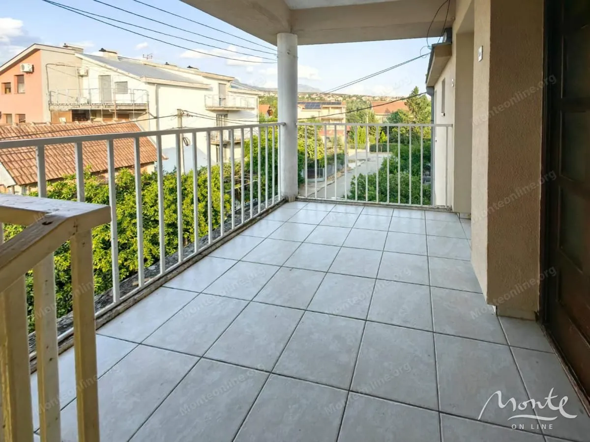 Prodaja, dvosoban stan, 53m², Masline, Podgorica