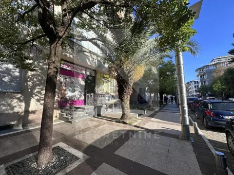 Rent, office space, 76m², Centar, Podgorica - image 4