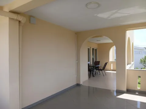 Izdavanje, dvosoban stan, 90m², Bar, Crna Gora - image 14