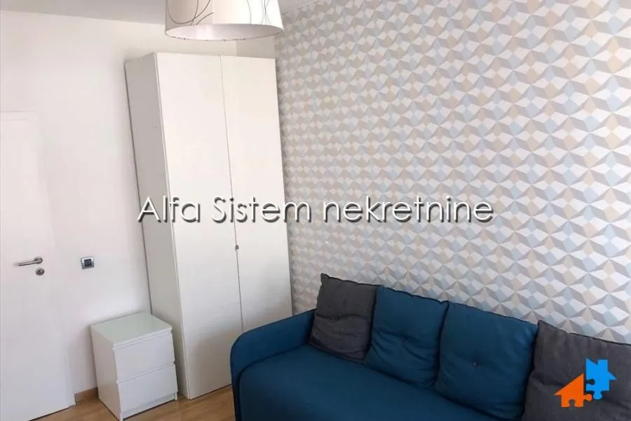Rent, three bedroom apartment, 88m², Vračar Sve Podlokacije, Beograd
