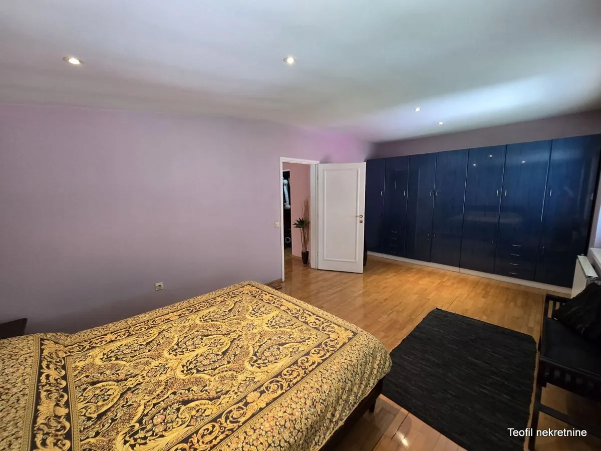 Sale, apartment, 245m², Banovo Brdo, Beograd