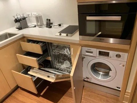 Sale, one bedroom apartment, 81m², Porto Montenegro, Tivat - image 3