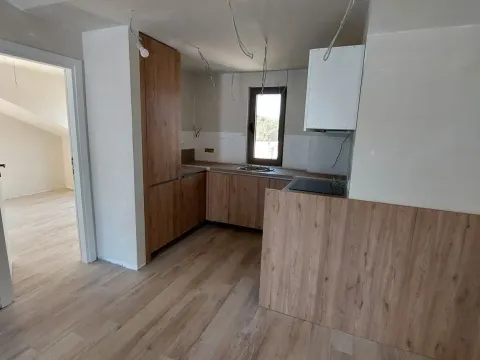 Sale, two bedroom apartment, 82m², Dumidran, Tivat - image 10