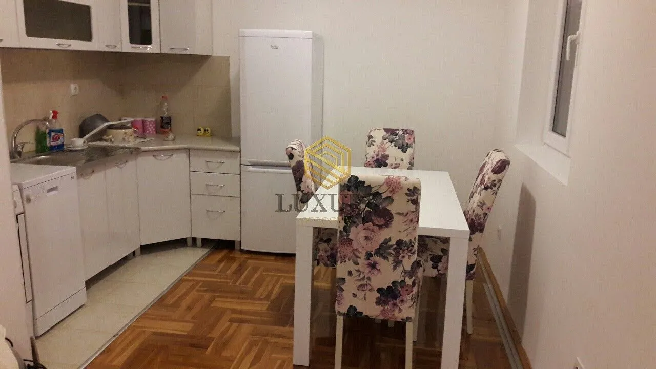 Rent, one bedroom apartment, 52m², 1 maj, Podgorica
