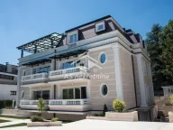 Izdavanje, kuća, 1400m², Savski Venac, Beograd - image 37