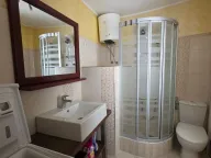 Izdavanje, trosoban stan, 120m², Stari Grad, Budva - image 21