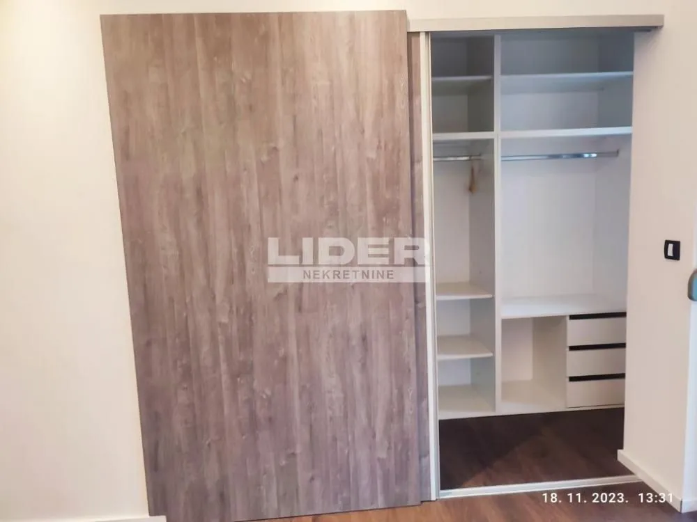 Sale, house, 195m², Banovo Brdo, Beograd