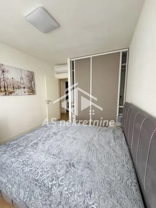 Rent, three bedroom apartment, 84m², Savski Venac, Beograd