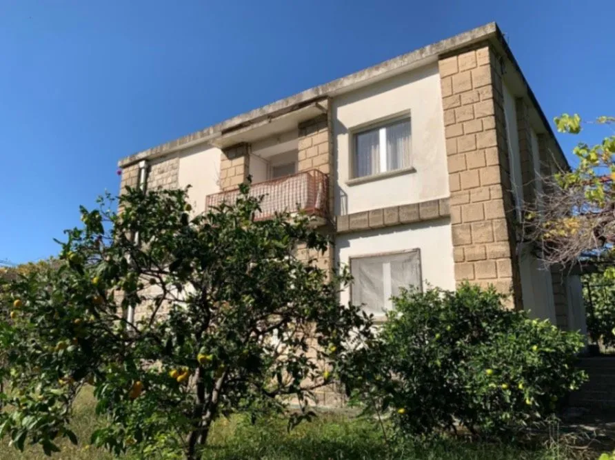 Prodaja, kuća, 230m², Stari Bar, Bar