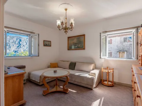 Sale, house, 150m², Stoliv, Kotor - image 7