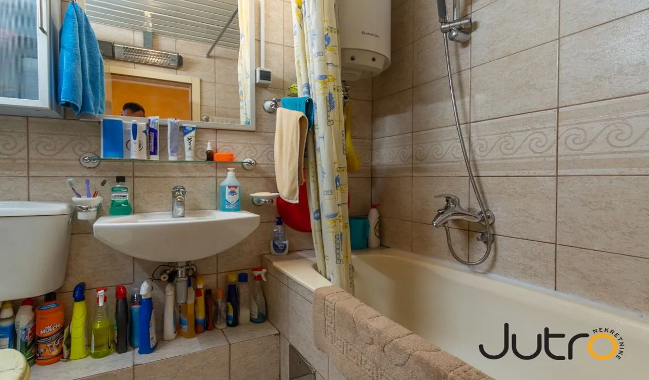 Izdavanje, dvosoban stan, 85m², Preko Morače, Podgorica