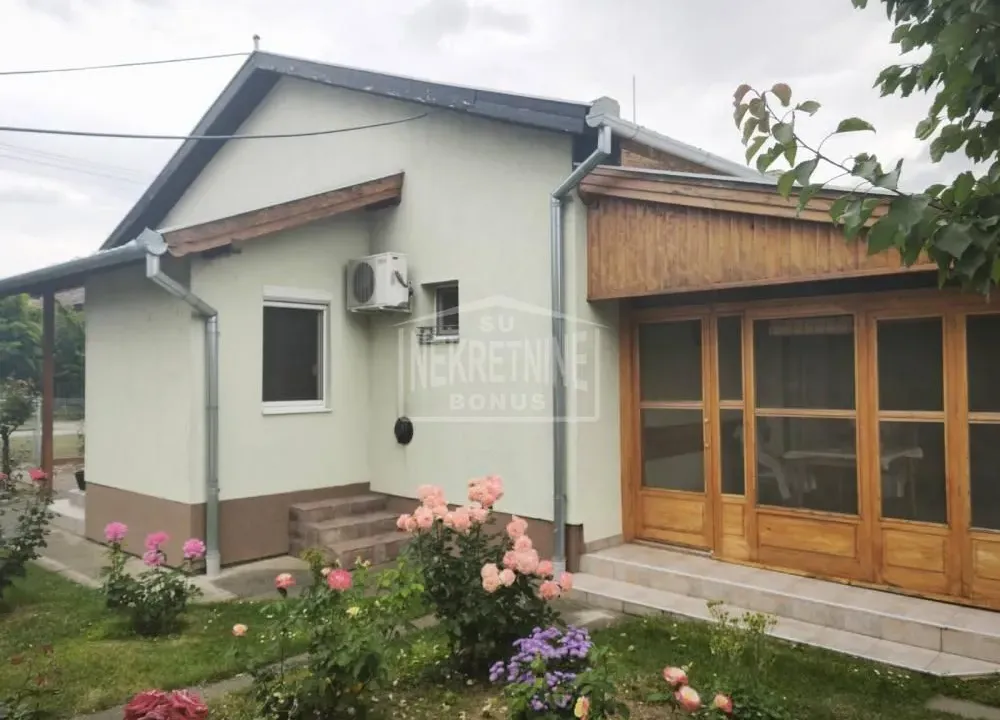 Prodaja, kuća, 81m², Mali Radanovac, Subotica